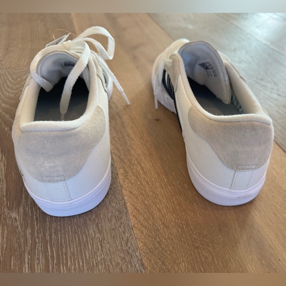 adidas Men’s Matchbreak Super Sneakers White with Navy Stripes - Picture 5 of 8